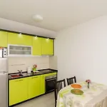 Jasenka * Trstenik (Dubrovnik-Neretva)