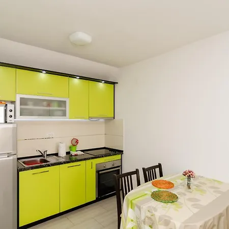 Jasenka * Трстеник