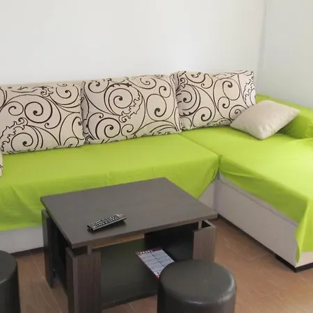 Jasenka * Трстеник